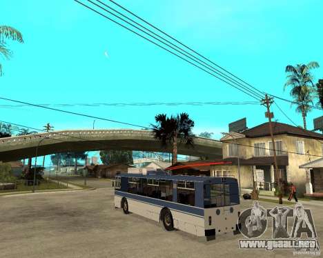 ZiU 52642 para GTA San Andreas