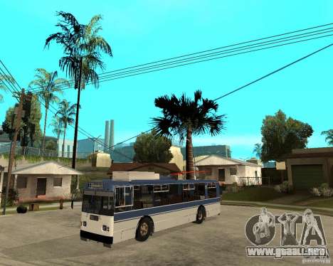 ZiU 52642 para GTA San Andreas