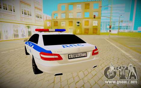 Mercedes-Benz E500 para GTA San Andreas