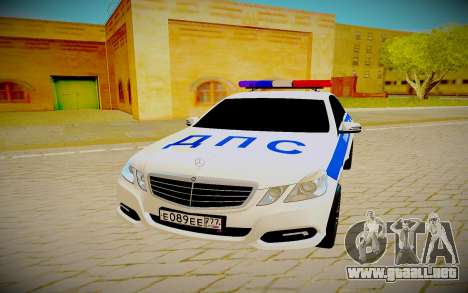 Mercedes-Benz E500 para GTA San Andreas