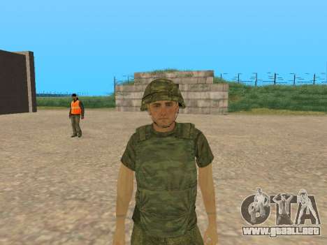 Un combatiente de las fuerzas armadas en el camu para GTA San Andreas