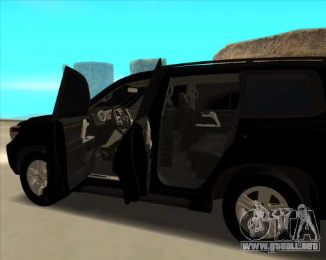 Toyota Land Cruiser 200 2013 para GTA San Andreas