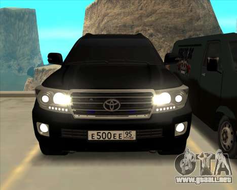 Toyota Land Cruiser 200 2013 para GTA San Andreas