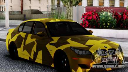 BMW M5 E60 Yellow Camo para GTA San Andreas